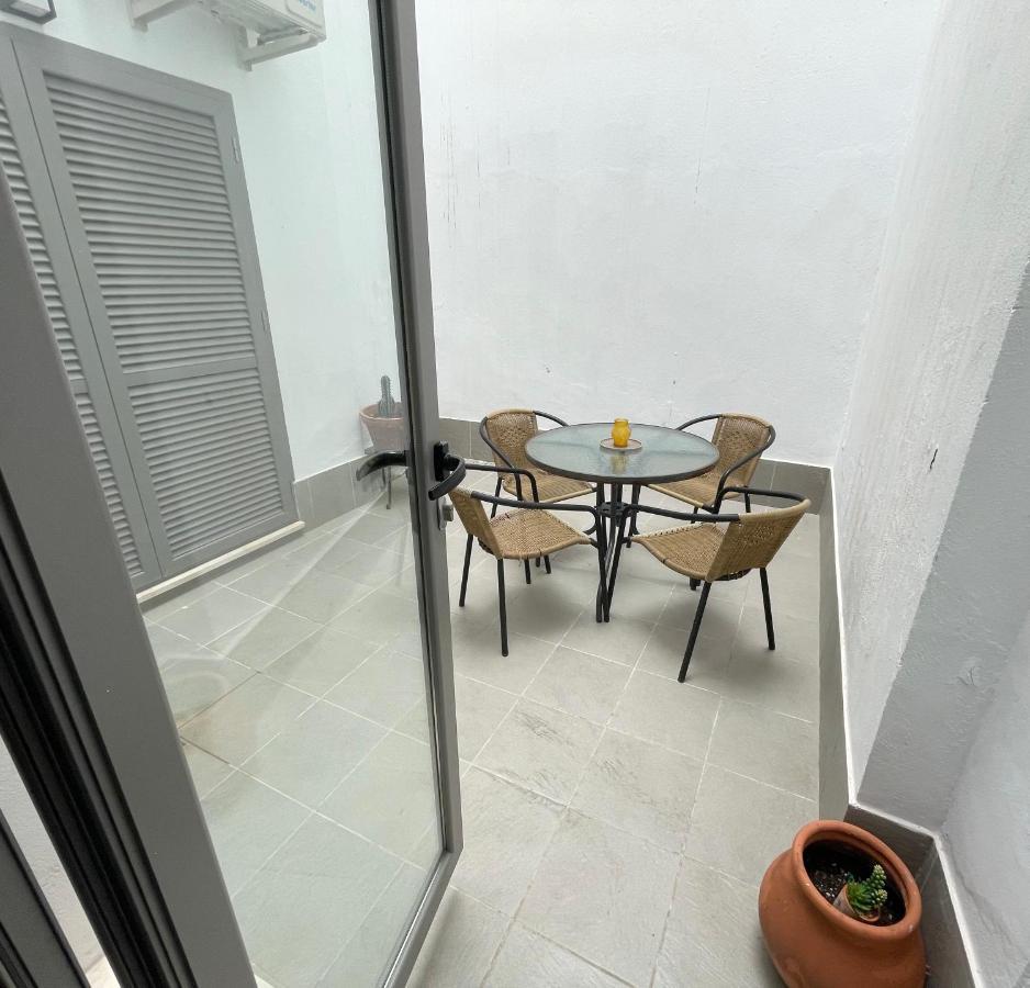 Ritual Sevilla Suites - Malaver 23 (Adults Only) Экстерьер фото