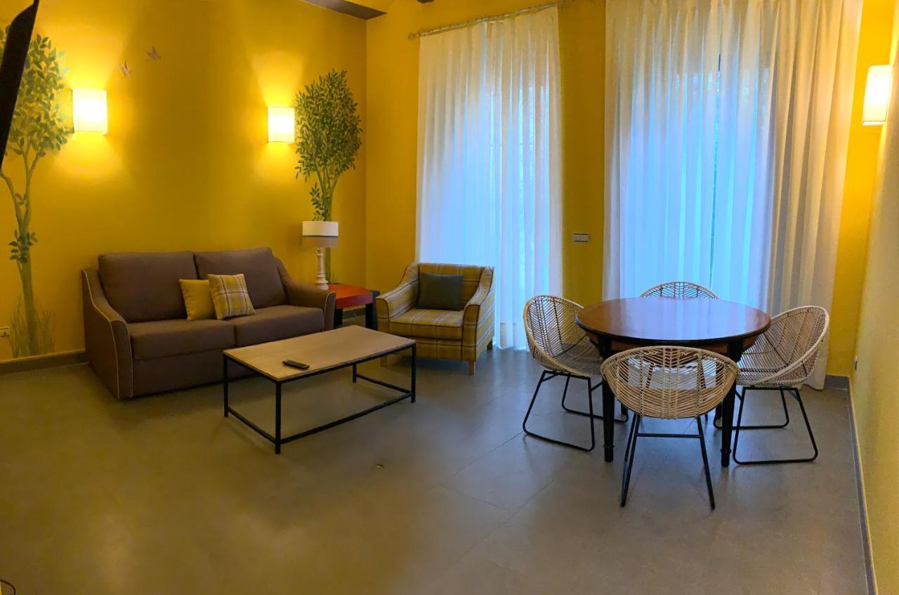 Ritual Sevilla Suites - Malaver 23 (Adults Only) Экстерьер фото